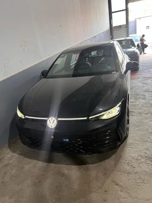 Volkswagen Golf 8 2025 R-Line