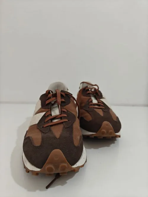 New Balance 327 pointure 42,5