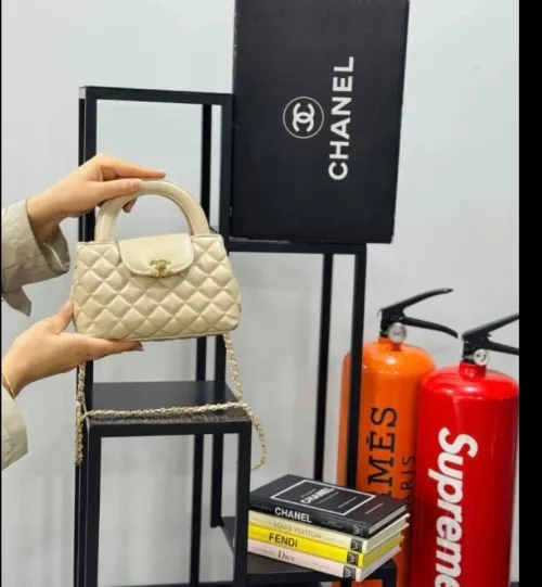 Sac Chanel avec la boîte lux
