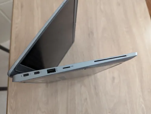 DELL LATITUDE 5320, I5 11-eme Gen, 8GB RAM, 256GB SSD, Ecran 13'' FHD, Clavier QWERTY Lumineux