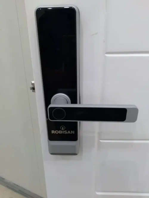 les portes plombeés
