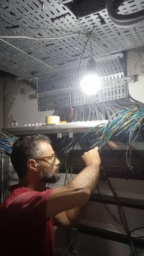 Équipe d'Électriciens Experts