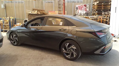 Hyundai Elantra 2025 Luxuri