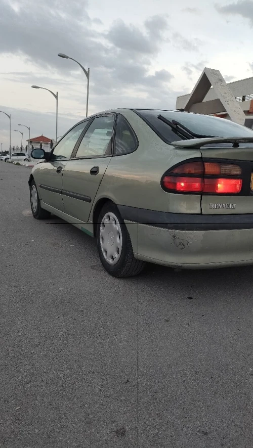 Renault Laguna 1 1997 Laguna 1
