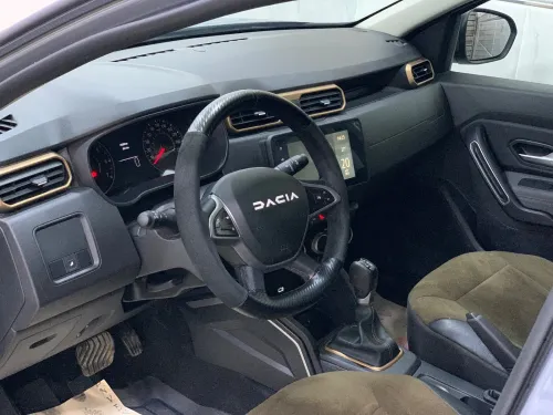 Dacia Duster 2025 Gold