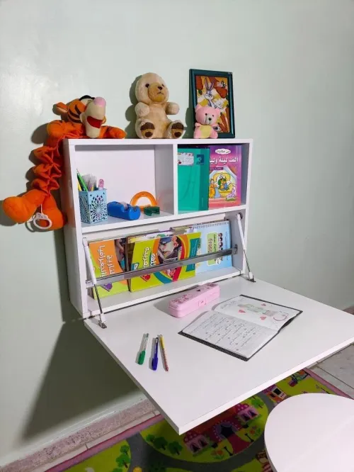 Bureau d'enfants MDF Neuf jamais utilisé  
