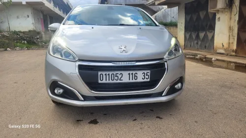 Peugeot 208 2016 Allure Facelift