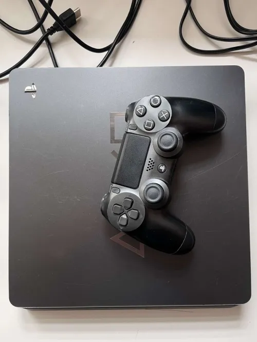 Playstation 4 slim limited edition 