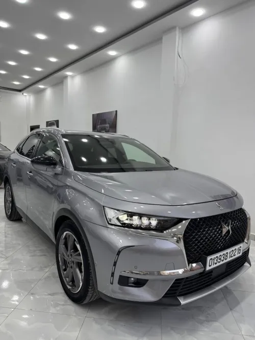 DS DS7 opera 2022 Opera
