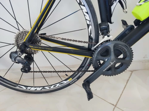 Vélo de route neuf taille 54 55 rose full carbone