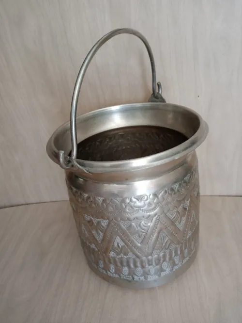 Cache pot en cuivre blanc ( Mahbes )