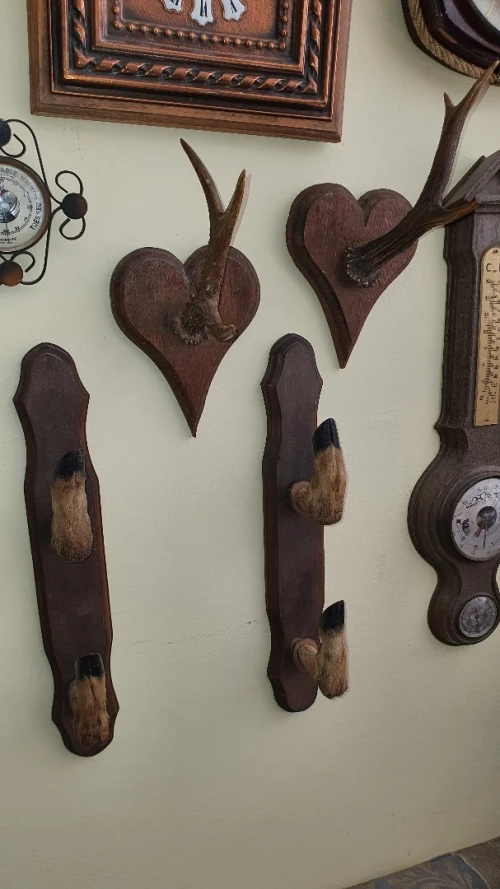 Divers objets de décorations vintage en cuivre,bois ...