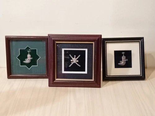 3 petits tableaux décor khindjar LIQUIDATION