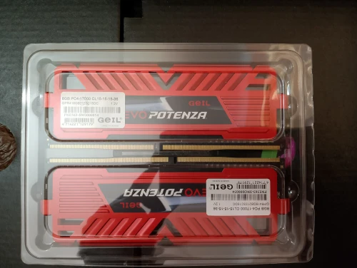 RAM DDR4 GEIL EVO POTENZA 16GB (2x8GB) 2133MHZ (USED)