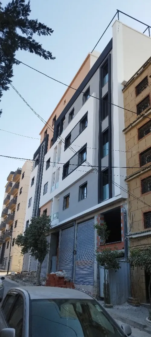 Monocoche façade