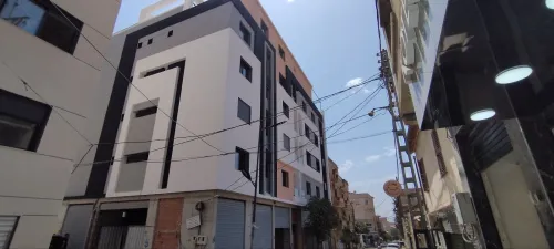 Monocoche façade