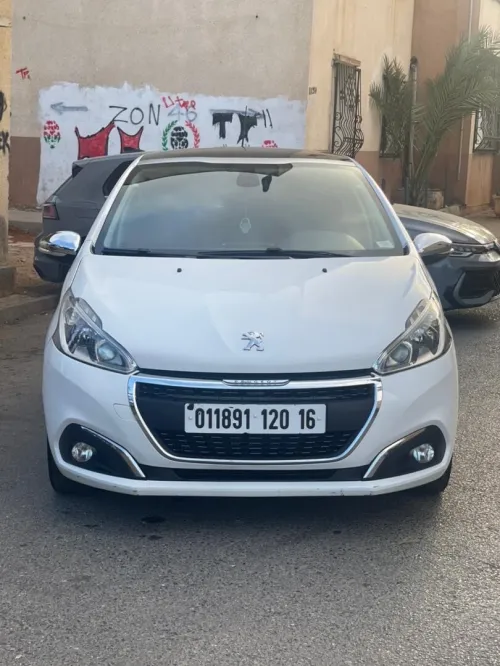Peugeot 208 2020 208