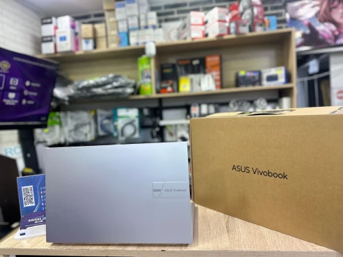 Asus vivobook X1504VA CORE 5-120U/8Go/512Go