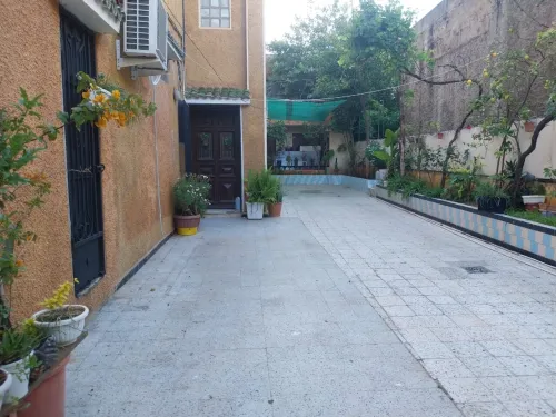 Vente Appartement Niveau de villa F4 Alger Kouba