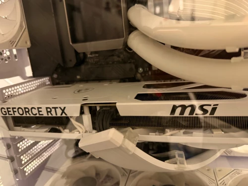 MSI RTX 5080 VENTUS 3X 16GB GDDR7 WHITE