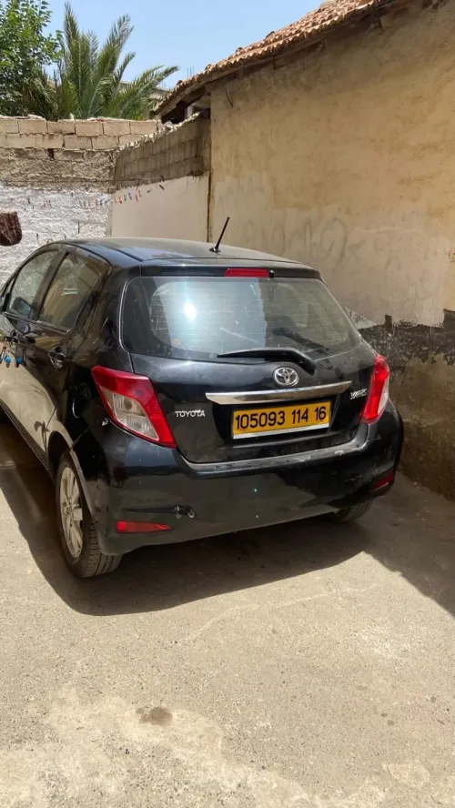 Toyota Yaris 2014 Lounge CVT