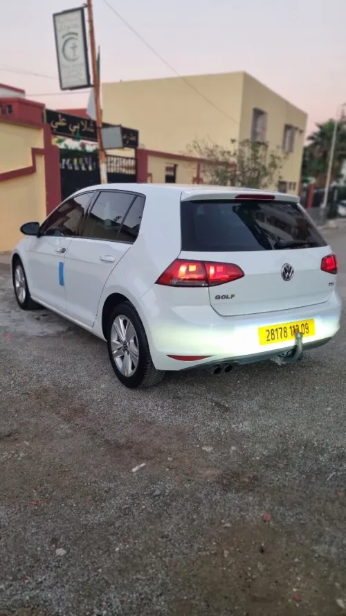 Volkswagen Golf 7 2013 Trend line