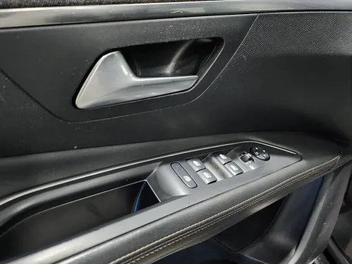 Peugeot 3008 2020 GT lien