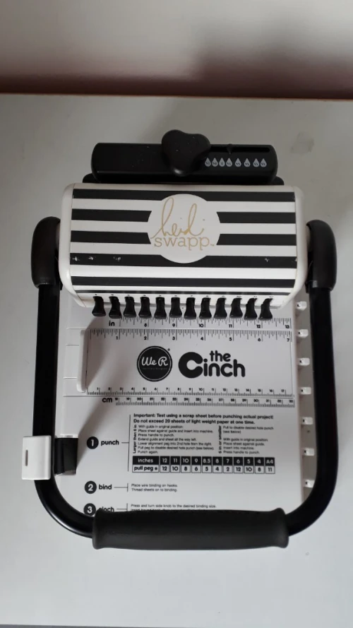 Relieuse CINCH  - We r memory keepers