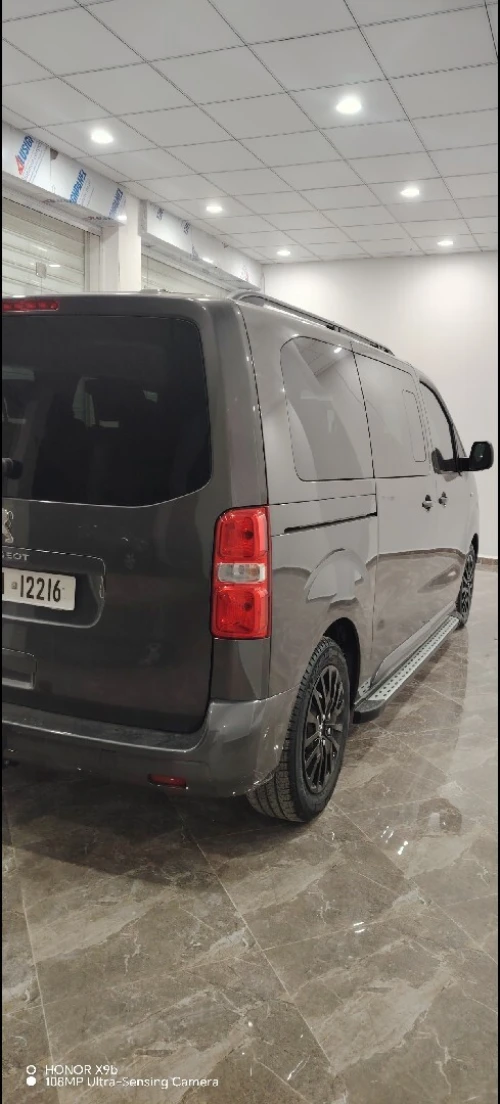 Peugeot Expert 2022 9 place