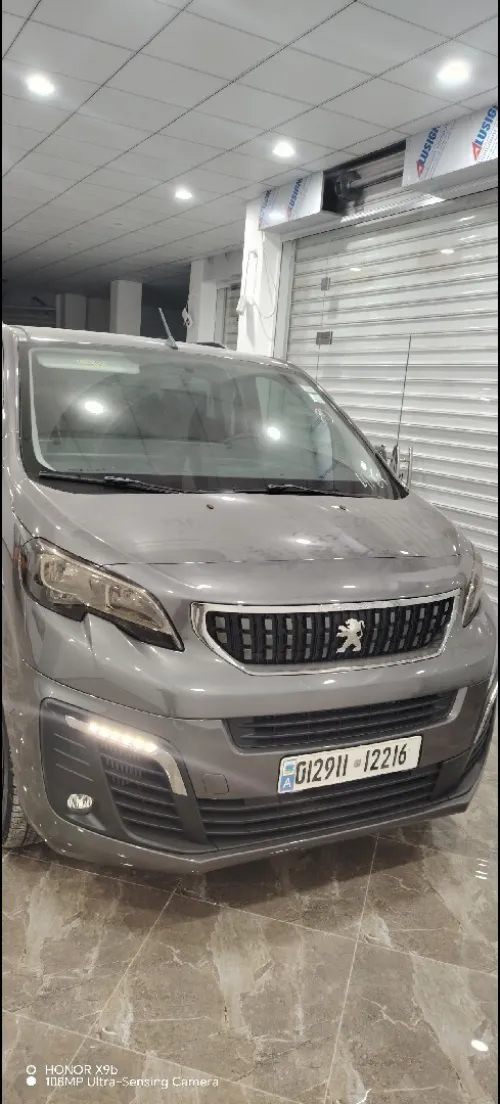 Peugeot Expert 2022 9 place