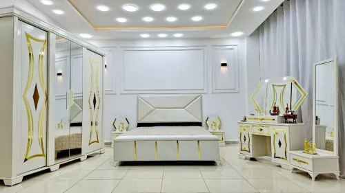 غرف نوم خشب أحمر