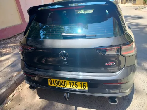 Volkswagen Golf 8 2025 R Black Edition 