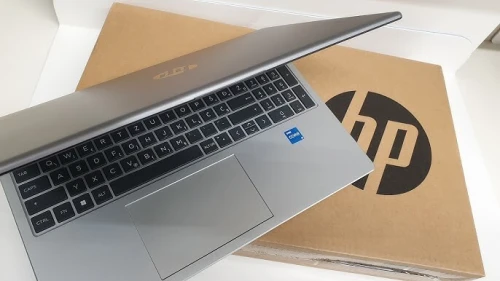 HP 250 G10 I5 13550U 8G RAM DDR4X 512 SSD