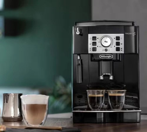 Machine a cafe automatique avec broyeur De'Longhi Magnifica S ECAM 22.140.B -13 niveaux de mouture - 15 bar - buse a vapeur