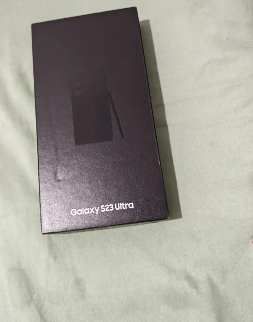 Samsung S23 Ultra 256/12 avec boîte
