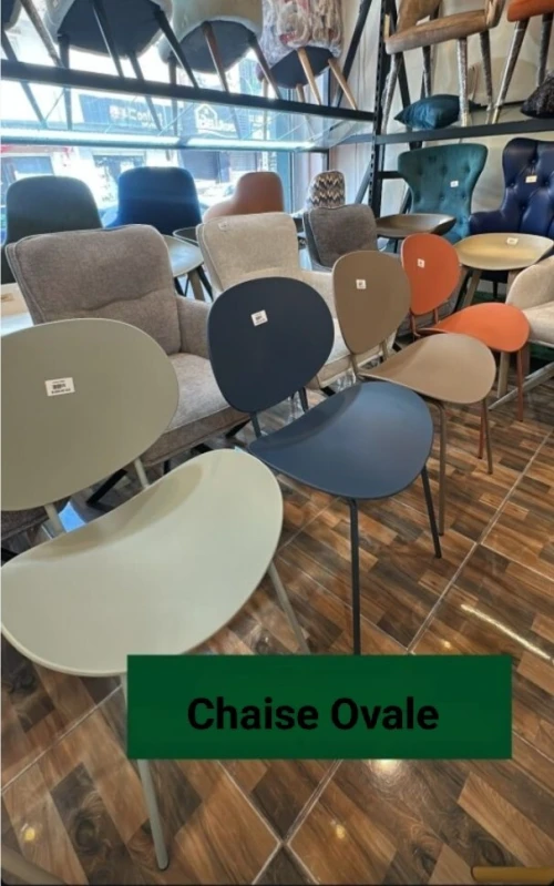 Chaise Ovale