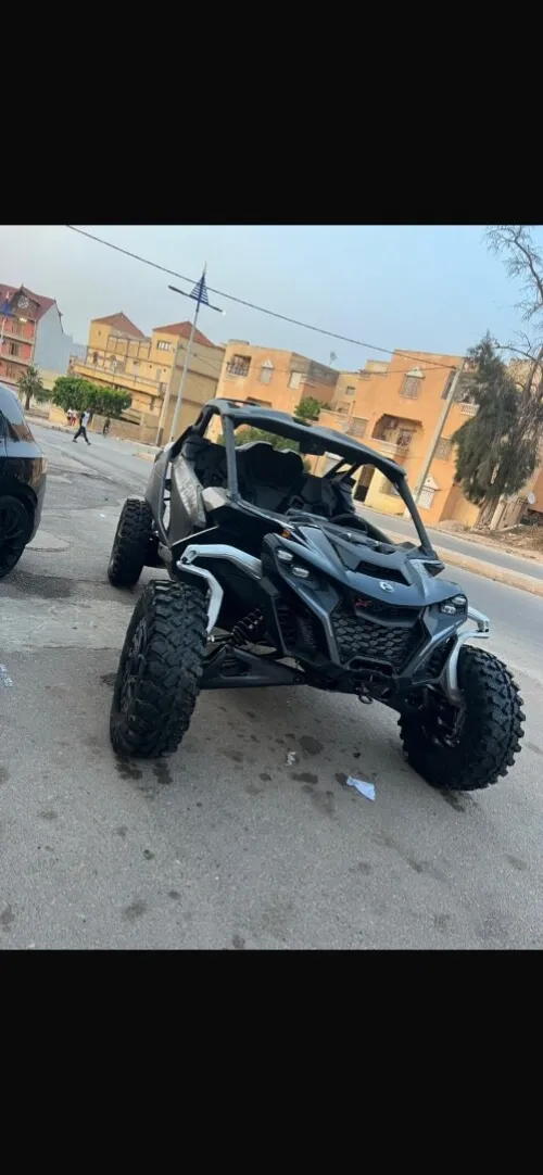 CAN-Am Maverick R 2025 Buggy