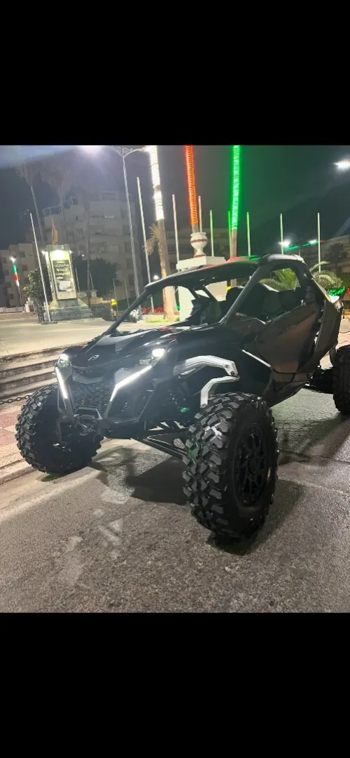 CAN-Am Maverick R 2025 Buggy