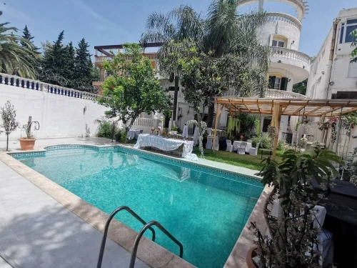 Cherche location Appartement F10 Alger Alger centre