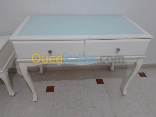 Vend coiffeuse blanche