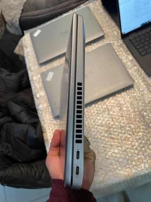 Dell latitude i7 11gen 16/256 batterie neuve