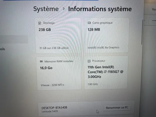 Dell latitude i7 11gen 16/256 batterie neuve
