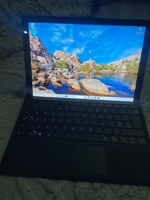 Microsoft surface pro 7 i5 10 eme et 256 gb de stockage