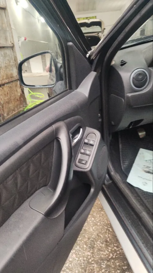 Dacia Duster 2015 Laureate
