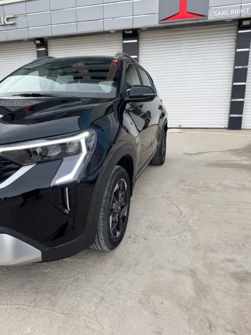 Kia Sonet  2025 Dubai