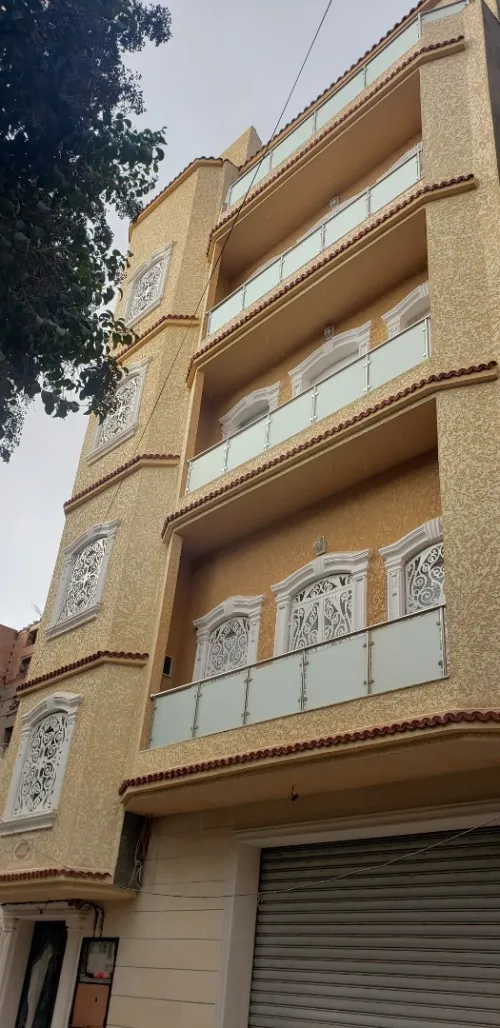 Monocouche et mocheté écrasé façade 