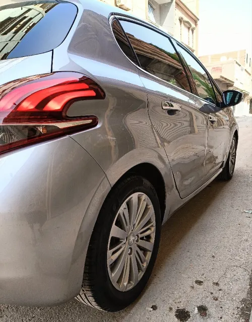 Peugeot 208 2019 Allure Facelift
