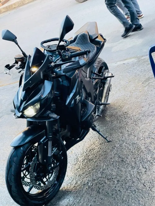 z1000 Robo 