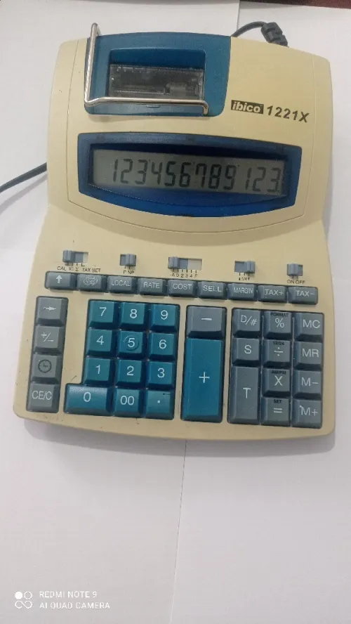 Calculatrice électrique آلة حاسبة كبيرة