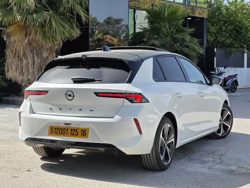 Opel Astra 2025 GSLINE